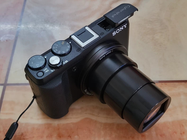 SONY CYBER-SHOT DSC-HX60V - HÀNG CŨ
